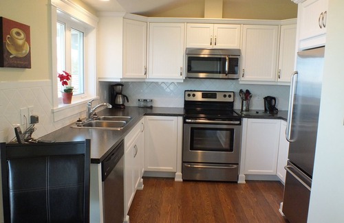 Regional District of Nanaimo House | Oceanfront/Fabulous Views/Sunrise/Eagles - Parksville BC