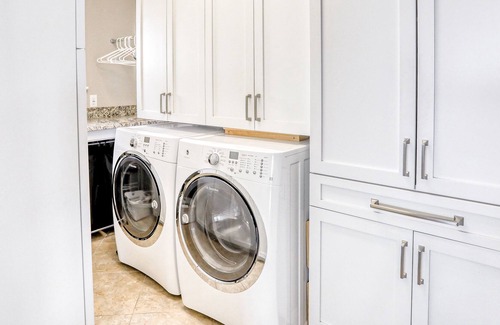 Pass-a-Grille House | Oceanfront home with pool, hot tub, pool table, washer/dryer, fireplace & AC