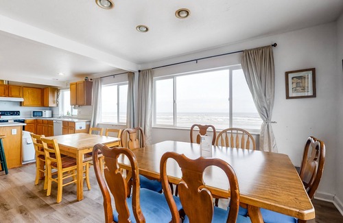 Edgewater Shores House | Oceanfront Home with Ocean View, High-Speed WiFi, Washer/Dryer, & Gas Fireplace