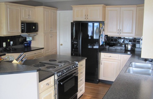 Brentwood Bay House | Oceanfront Home with Private Dock and Awesome Views