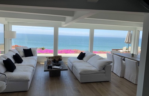 Olde Solana Beach House | Oceanfront luxury home with Panoramic views in this contemporary home.