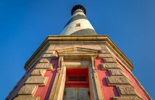Hatteras Cottage | Oceanfront Margaritaville Cabana - perfect for 2