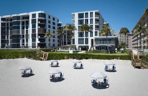 Hillsboro Beach House | Oceanfront Oasis in Hillsboro Beach! Pet-friendly Property, Outdoor Pool!