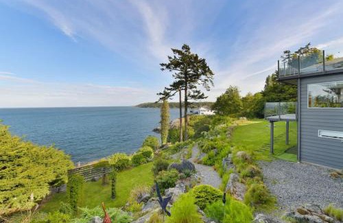 Gordon Head House | Oceanfront Oasis