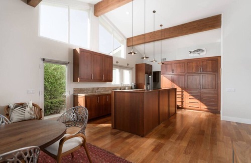 Santa Barbara County House | Oceanfront Oasis on Shoreline Drive