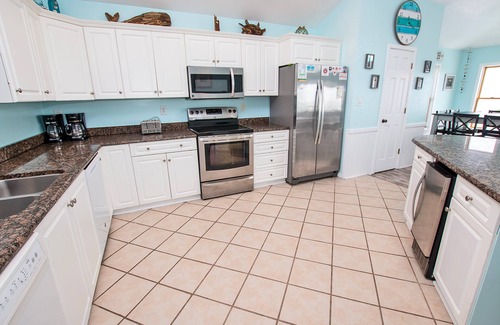 Ocean Sands House | OCEANFRONT, Ocean Views, Private Pool, Pool Table, Dogs Welcome, OS7Q, Dune Nothin