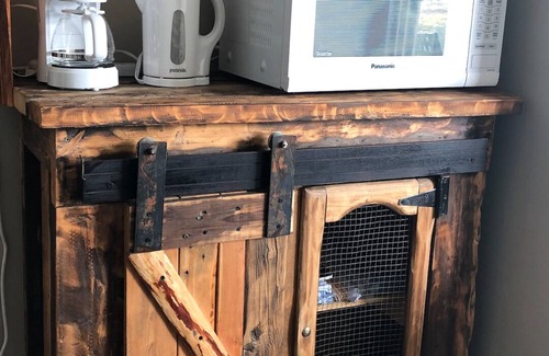 North Oyster Condo | Oceanfront Panoramic View Bachelor Condo At Inn of the Sea in Yellowpoint.