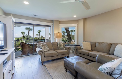 Folly Field Condo | Oceanfront Sea Cloisters Family Villa w/Complex Pool, Bikes