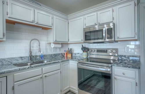 North Topsail Beach House | Oceanfront, 4 bedrooms, Pet Friendly, Linens Inc!π Treat Yourself To Island Life