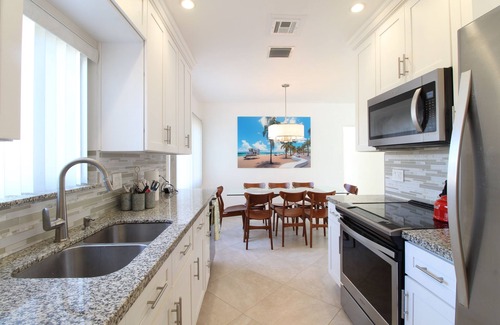 Lauderdale-by-the-Sea House | Oceanic beach house 4-bedrooms, 3-bathrooms