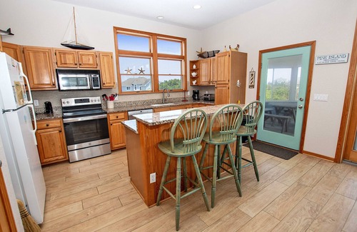 Pine Island House | Oceanside, Private Pool, Volleyball, Screened porch, PI61, Without a Porpoise