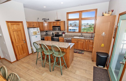 Pine Island House | Oceanside, Private Pool, Volleyball, Screened porch, PI61, Without a Porpoise