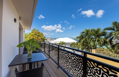 Maho Condo | Oceanview - 1bedroom - Walk to beach