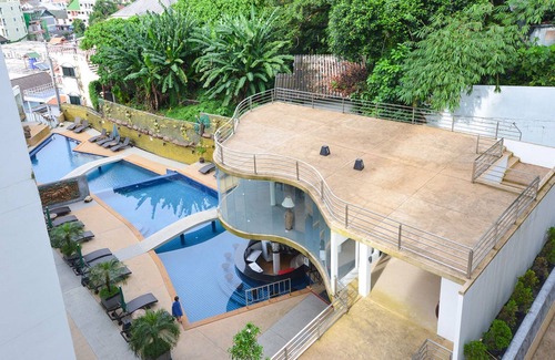 Patong Apartment | Oceanview Condminium D26, 100m2, 2 Balconies, Quiet