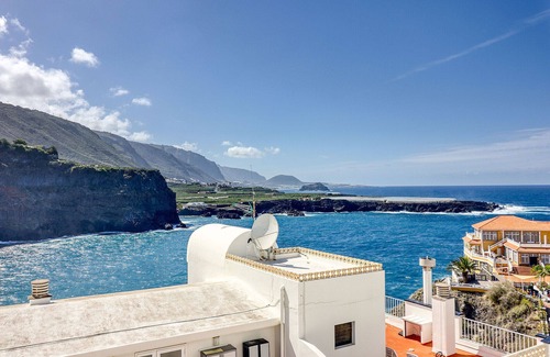 San Marcos Apartment | Oceanview Retreat/50m to Beach + Sunset Terrace + Ensuite