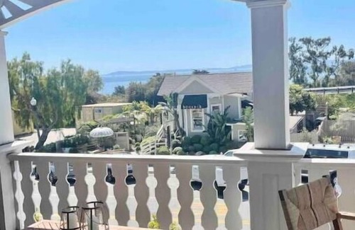 Santa Barbara Condo | Oceanview Summerland Luxury Condo A above Wine Tasting Room- walk to beach!