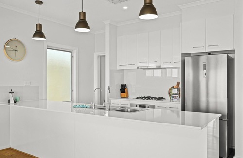 Moana House | Ochre Sunsets Fleurieu Peninsula ~ Moana - Coastal Beauty with Sweeping Uninterrupted Views
