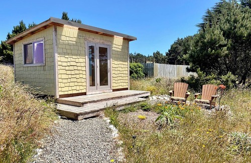 Point Arena House | Octagon coastal cabin retreat. Private and pet friendly.