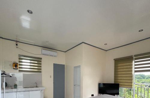 Nasugbu Bed & Breakfast | Octagon