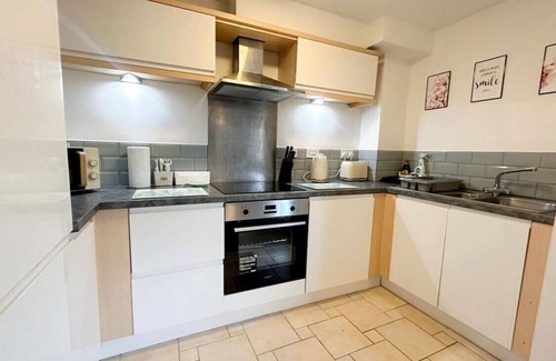 Swindon Apartment | October Discount - Long Stay - Contractors