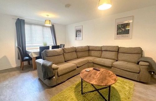 Swindon Apartment | October Discount - Long Stay - Contractors