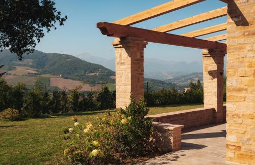 Santa Vittoria in Matenano Villa | Odorisio Country House