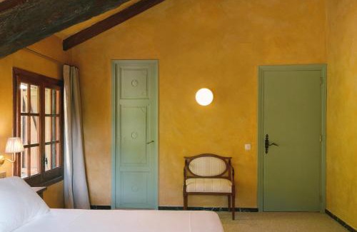 Seguero Hotel | Off Grid Girona - NEW OPENING