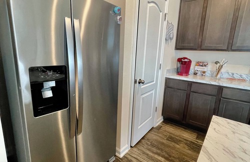 Westside House | "Off the beaten ranch" New build 3/2 home