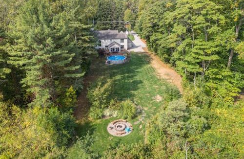 South Haven House | Off The Hook Spacious Home with Pool Firepit Large Yard