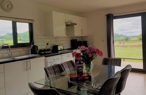 Kington Cottage | Offa's Dyke Lodge - UK10835