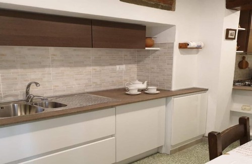 Duomo Apartment | Offering you the best of Florentine family hospitality in old town of Florence