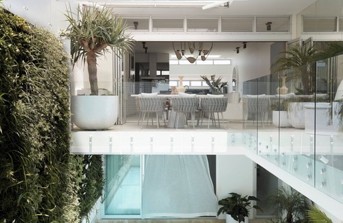 Bondi House | Offers stunning ocean views and access to the scenic Bondi-Coogee coastal walk
