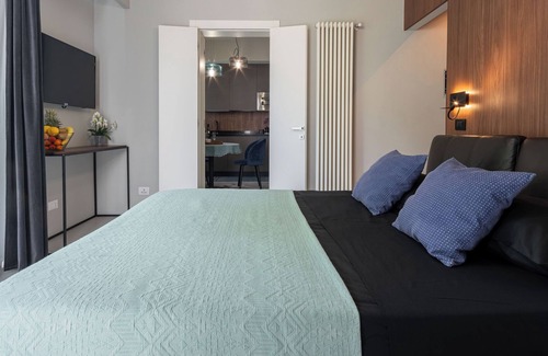 Padova Apartment | OFFICINE CAVOUR THE MONO OAK