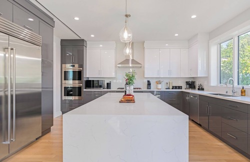Melrose House | Ogden Oasis by AvantStay | Pool, Hot Tub, Large Yard | Steps to Melrose Avenue!