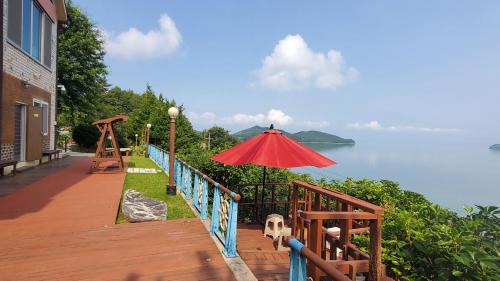 Yeosu House | Oh My Family Pension