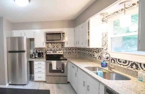 Loveland House | Ohio Themed! Freshly Updated!