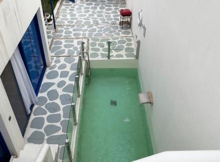 Al Mahdiyah Ski Chalet | Oias resorts