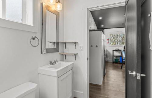 BX Apartment | Okangan Sunset Bungalow