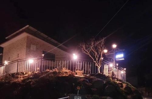 Okcheon House | Okcheon Somakdaegi Pension