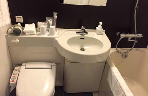 Naha City Centre Hotel | Okinawa NaHaNa Hotel & Spa