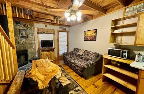 Helen House | Oktoberfest themed Cabin in woods stream #14