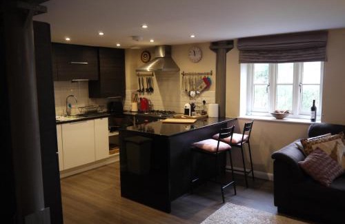 Ashwick Apartment | Old Brewery home with pool and gym access