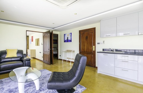 Old City Apartment | OLD CITY CENTRE APARTMENT BY WAT PHRA SINGH