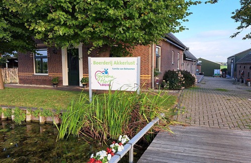 Leidschendam Apartment | Old Dutch stable from about 1890 renovated into apartments