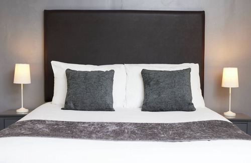 Holywell Hotel | Old Ferry Boat St Ives by Greene King Inns