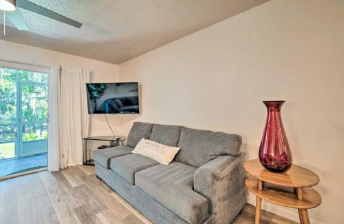 Inverness House | Old Florida Setting with Kayaks and Fishing Poles