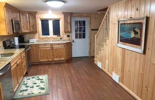 Old Forge Cottage | Old Forge Lakefront Cottage with 5 Bedrooms and 2 Baths (Sleeps 10)!