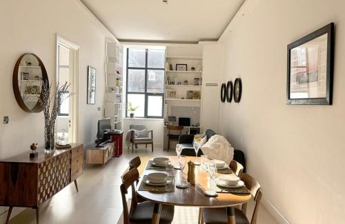 Southfield Apartment | Old Hall City Breaks - Boutique Loft Style - Apartment