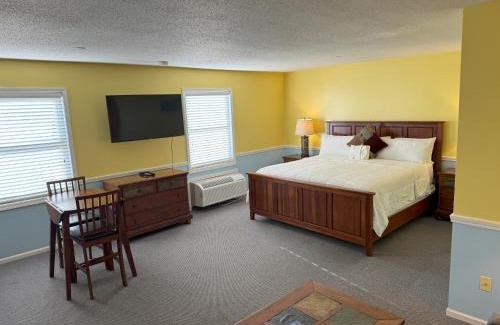 South Haven Hotel | Old Harbor Inn