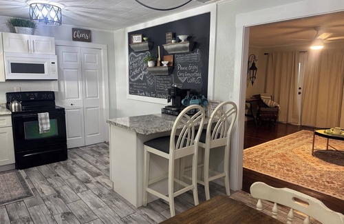 Homosassa House | Old Homosassa! Manatees, Scalloping, River Cruises, Springs!